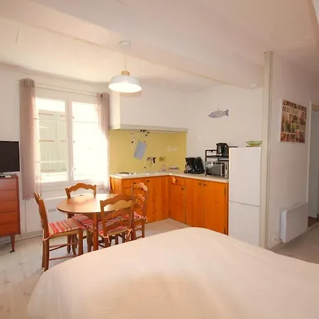 Le Treillou Apartment